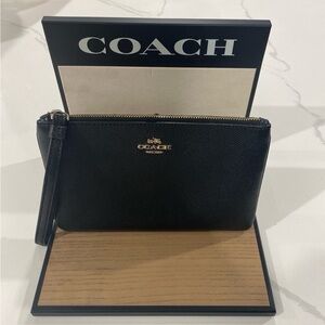 Coach display stand